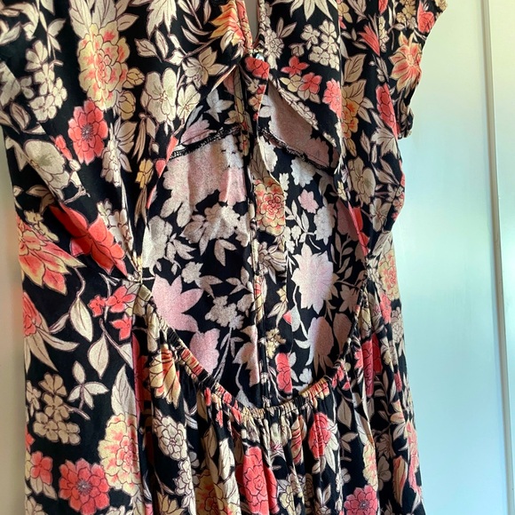 saltwater LUXE , Black Floral Romper! - Picture 5 of 7